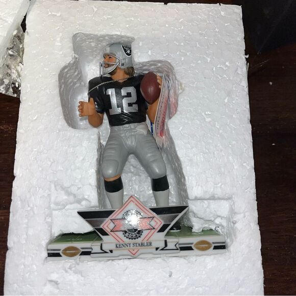 SPORTS IMPRESSIONS NFL Kenny The Snake Stabler PORCELAIN FOOTBALL FIGURINE SB XI - Picture 1 of 8